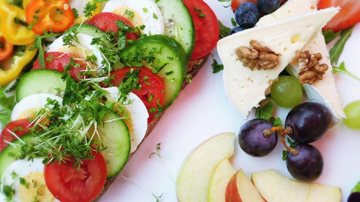 महामारी से बचने के लिए डाइट पर दें ध्यान