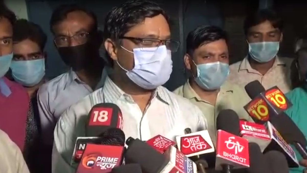 अस्पताल प्रशासन ने की शवों की अदला बदली 