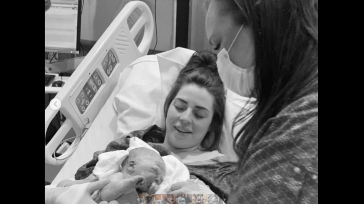 Photo Credit- carryingformysister Instagram 