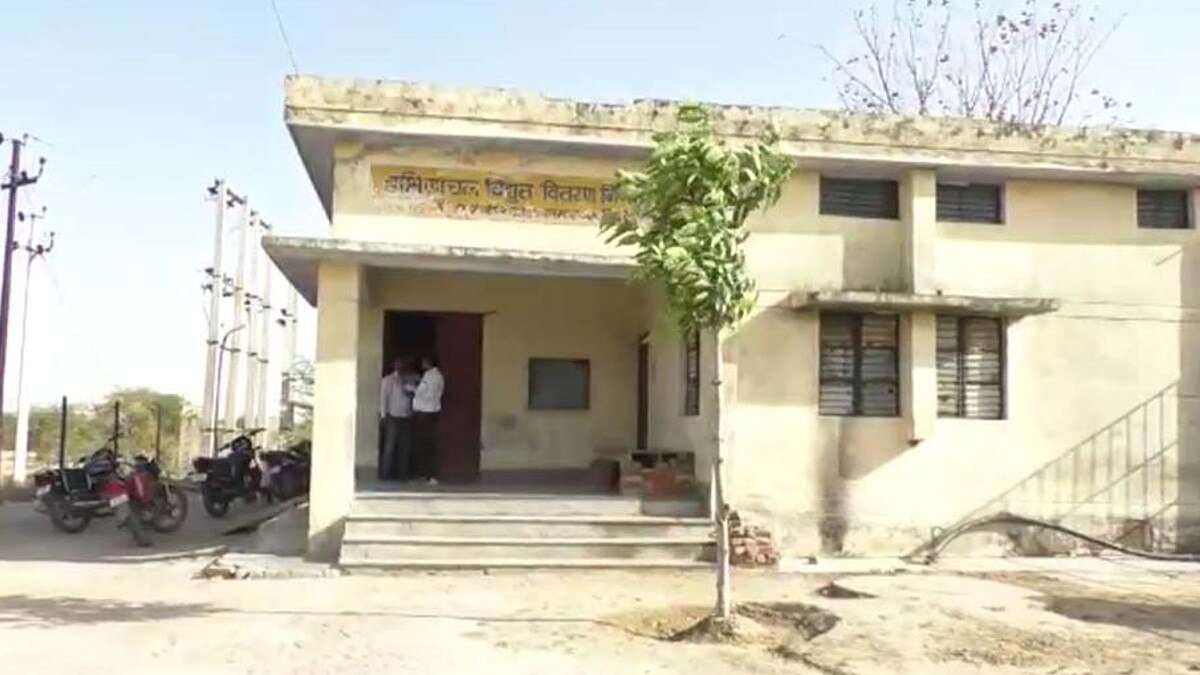 यूपी का एक गांव ऐसा... जहां वोटिंग से नहीं निर्विरोध चुना जाता है प्रधान