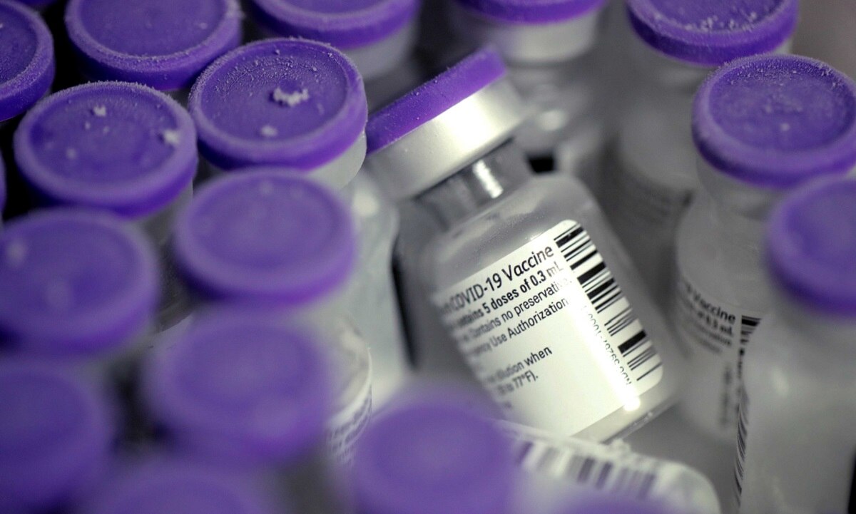 पुतिन के सैकड़ों अधिकारी क्वारंटीन