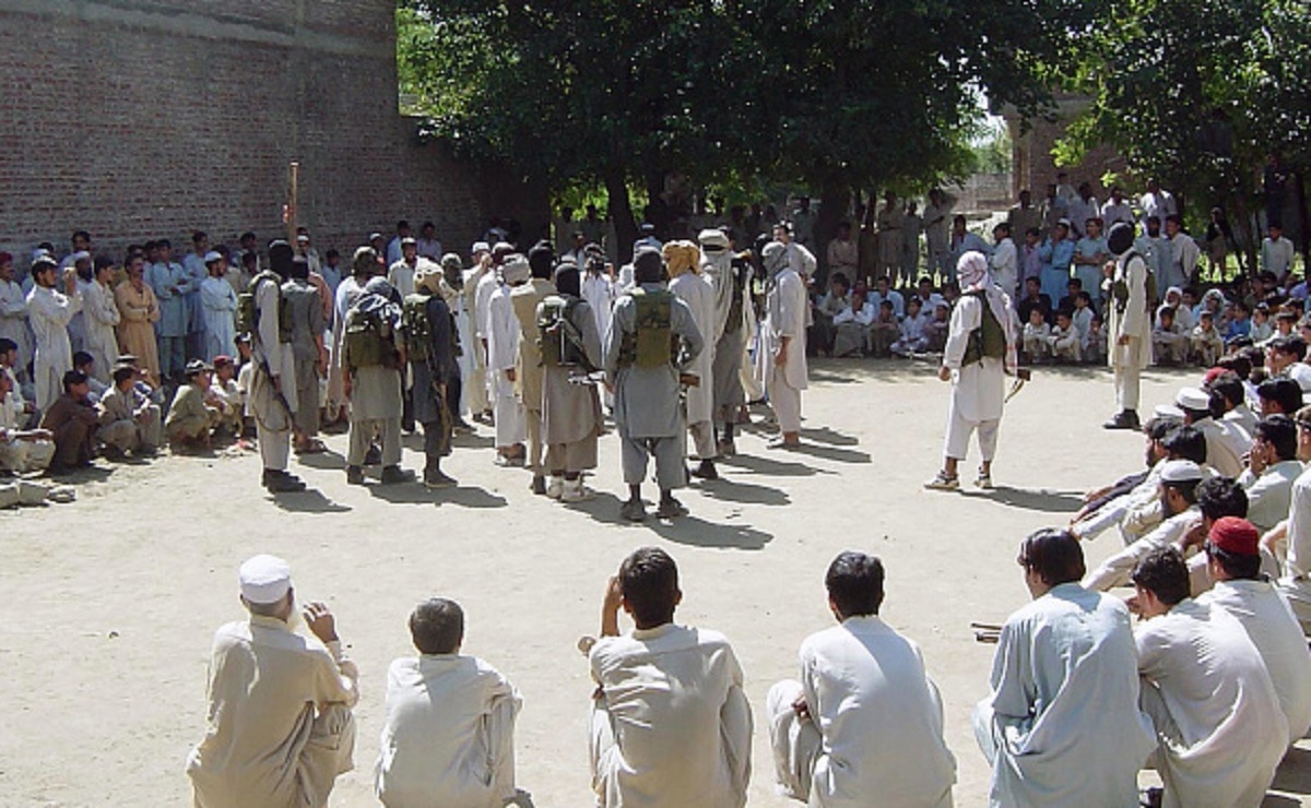 तालिबान ने चौराहे पर दी सजा