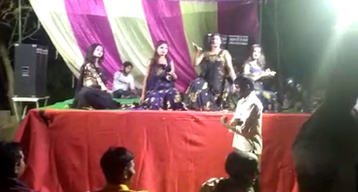 लखनऊ में कोरोना प्रोटोकॉल की उड़ी धज्जियां