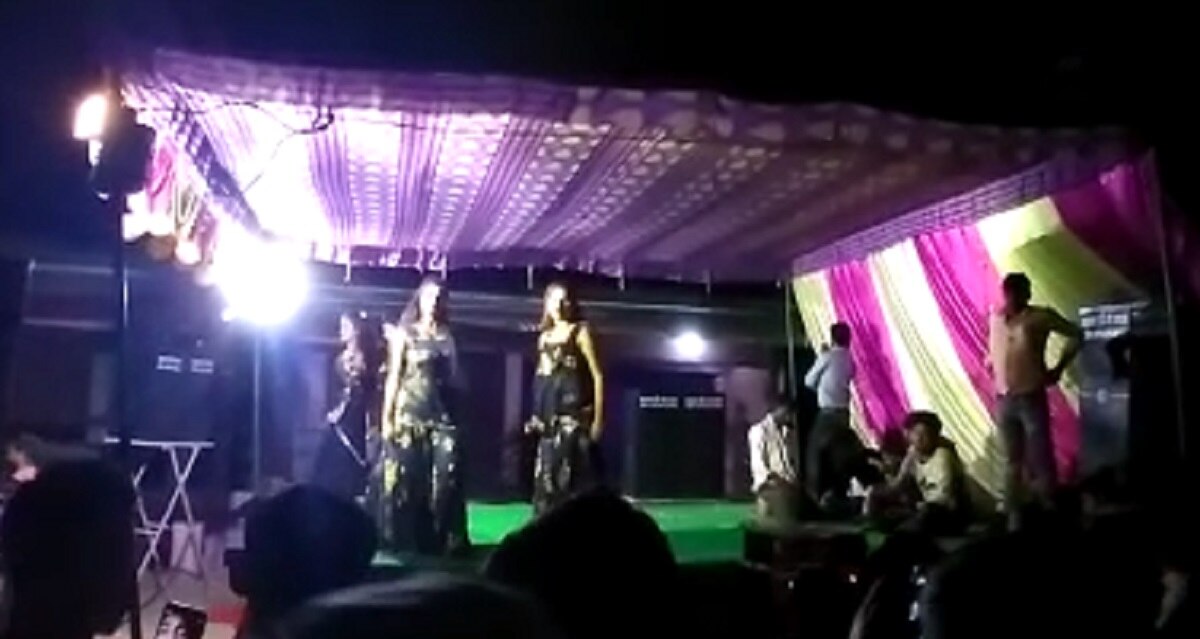 लखनऊ में कोरोना प्रोटोकॉल की उड़ी धज्जियां