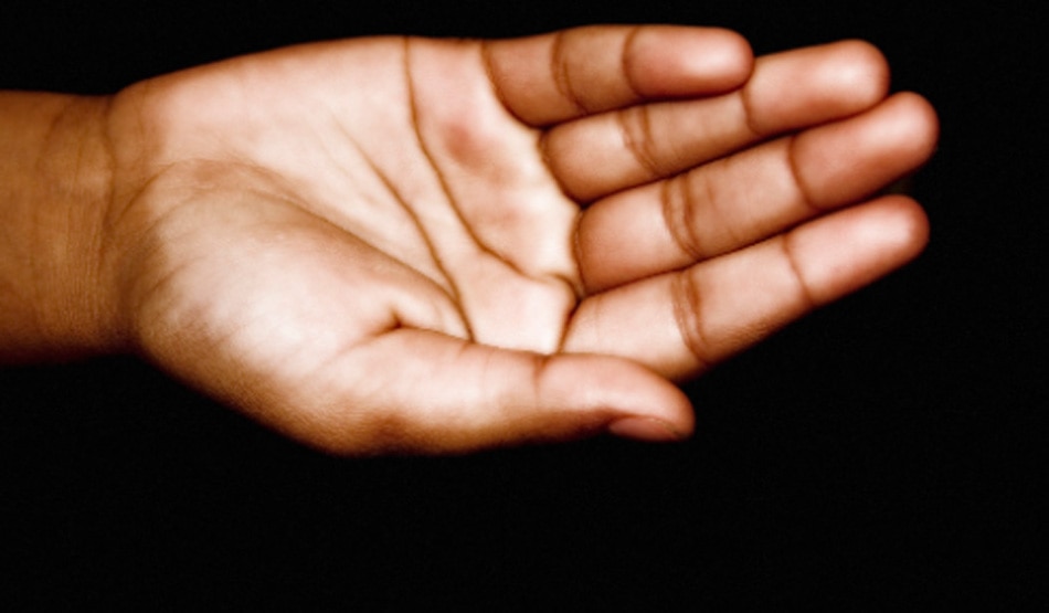 हस्तरेखा से जुड़े कई रहस्यों के बारे में. 