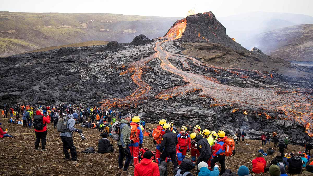 Icelandic Volcano Perfect Tourist Destination 