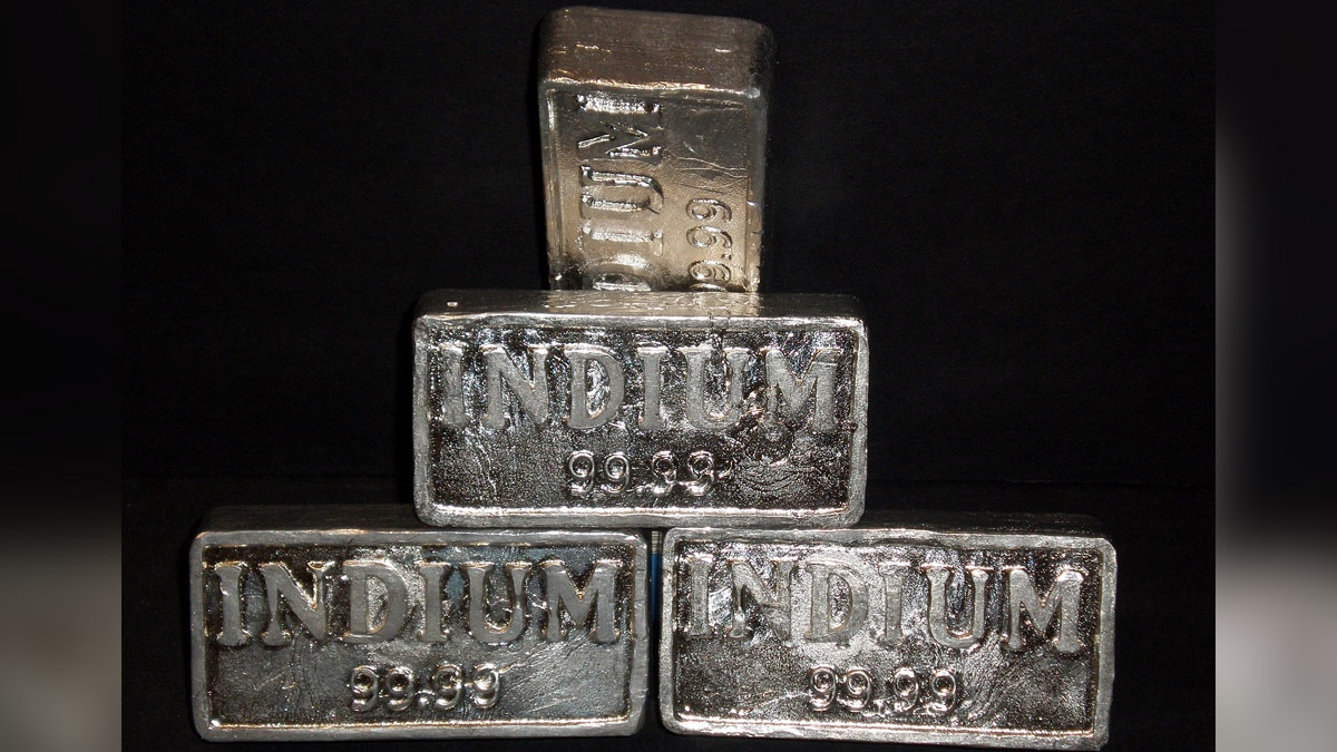 Elements used in making iPhone