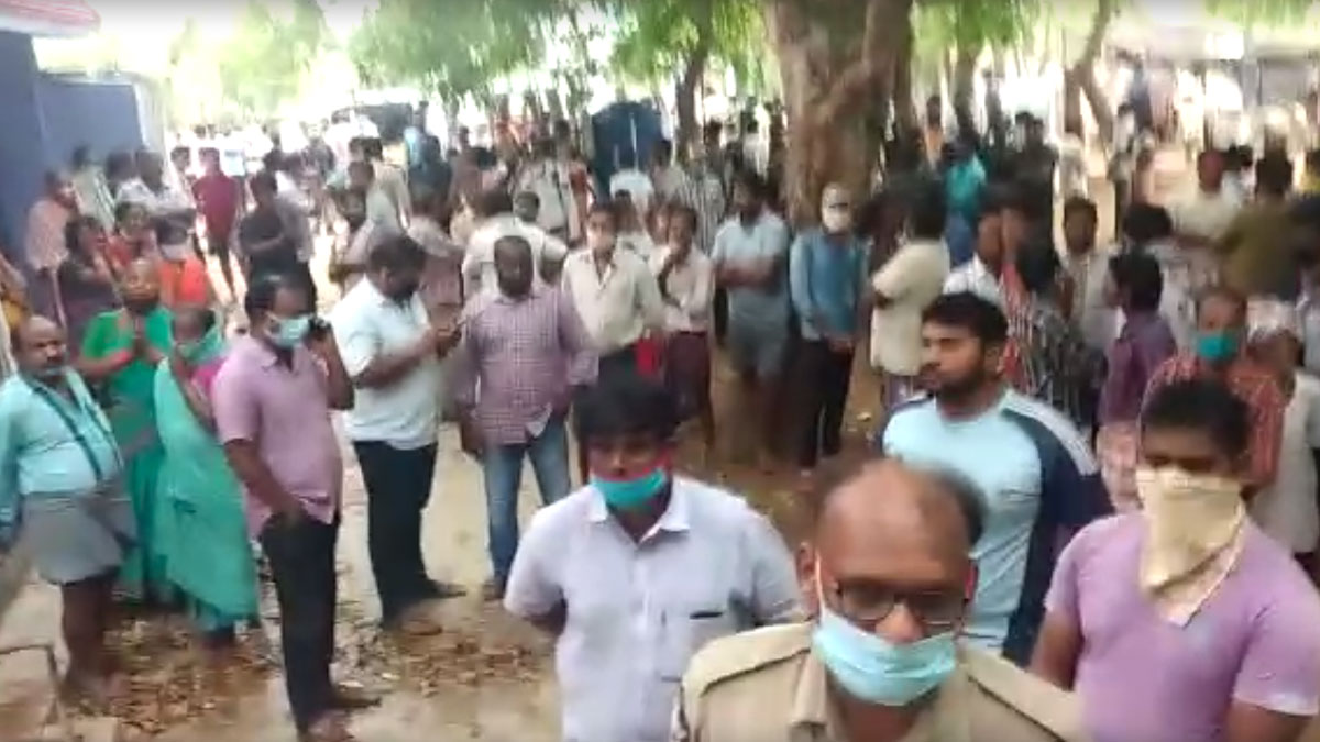 बदला लेने के लिए एक परिवार के छह लोगों की हत्या 