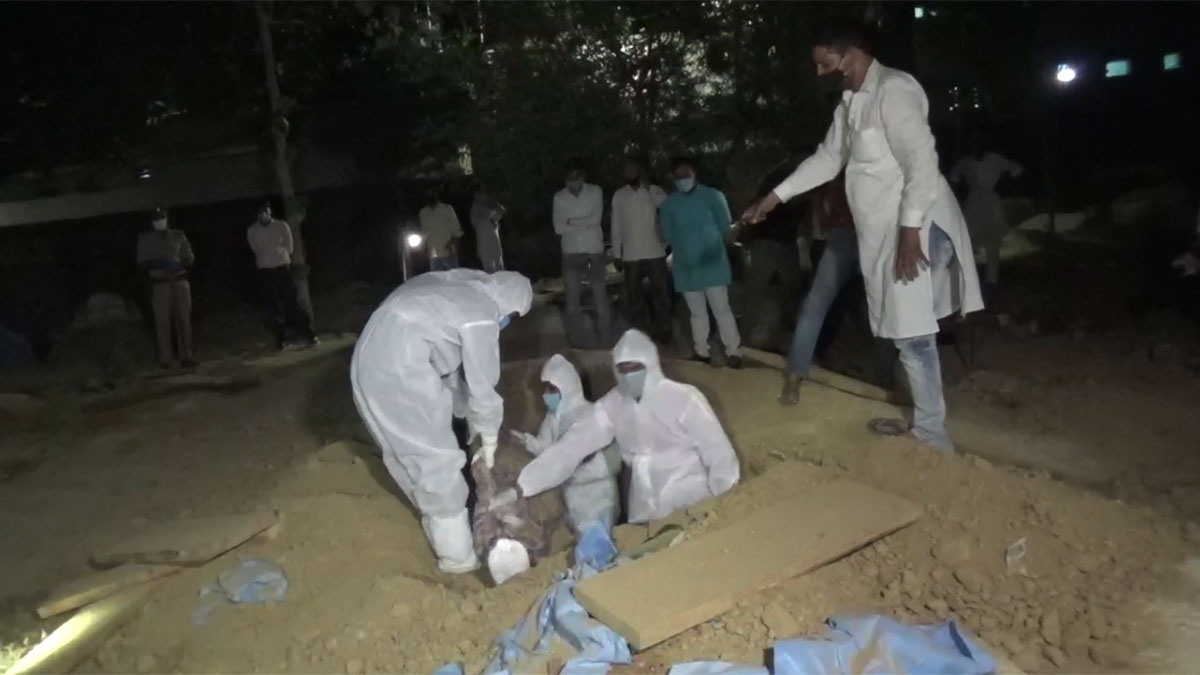 अस्पताल प्रशासन ने की शवों की अदला बदली 