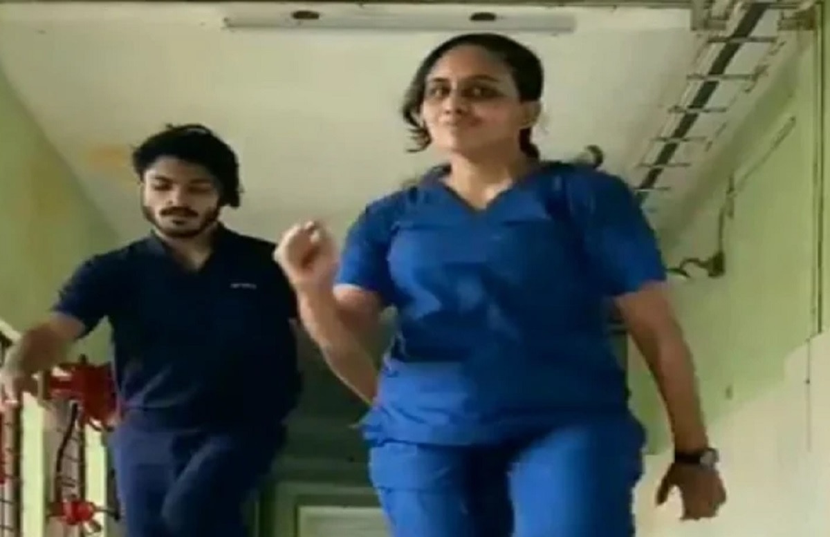 मेडिकल स्टूडेंट्स का वायरल डांस