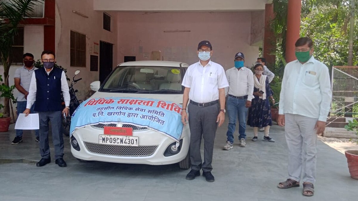  न्यायाधीश ने खुद कार में बैठकर किया कोरोना जागरूकता का अनाउंसमेंट, इलाकों में घूमते हुए पहुंचे कोर्ट 