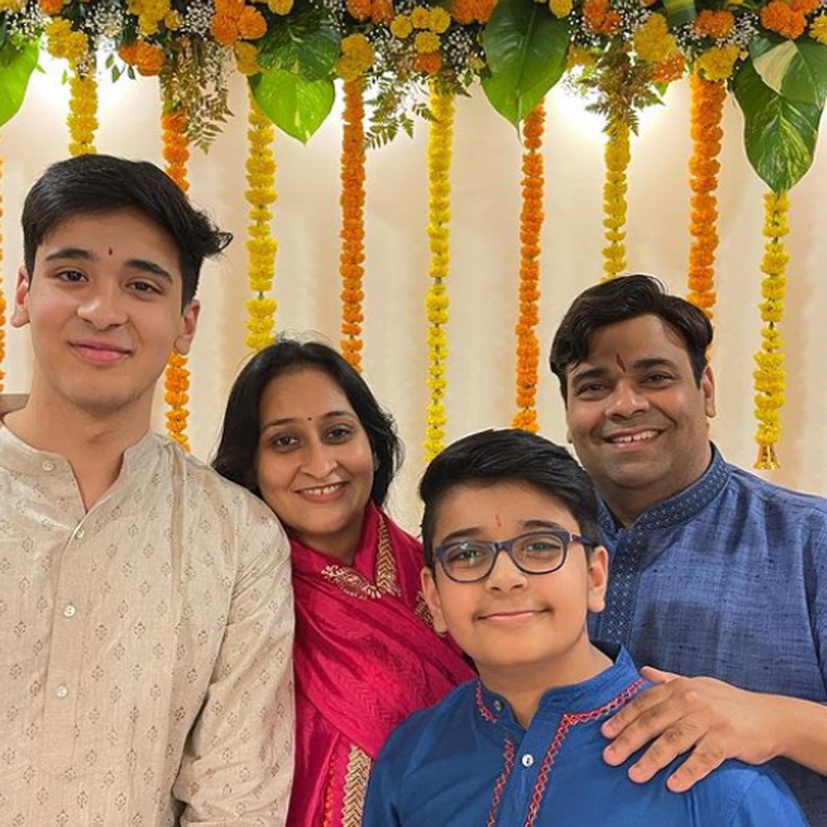 कीकू शारदा फैमिली के साथ 