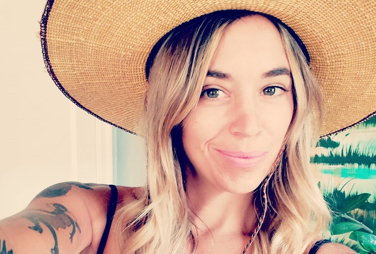 laura jasorka nude rock climbing