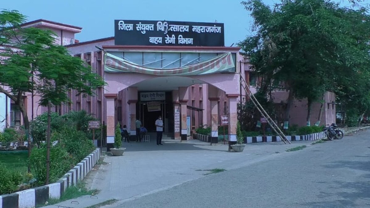 कोरोना मरीजों की मौत के आगे बेबस देख फफक कर रो पड़े जिला अस्पताल के अधीक्षक, वीड‍ियो वायरल 