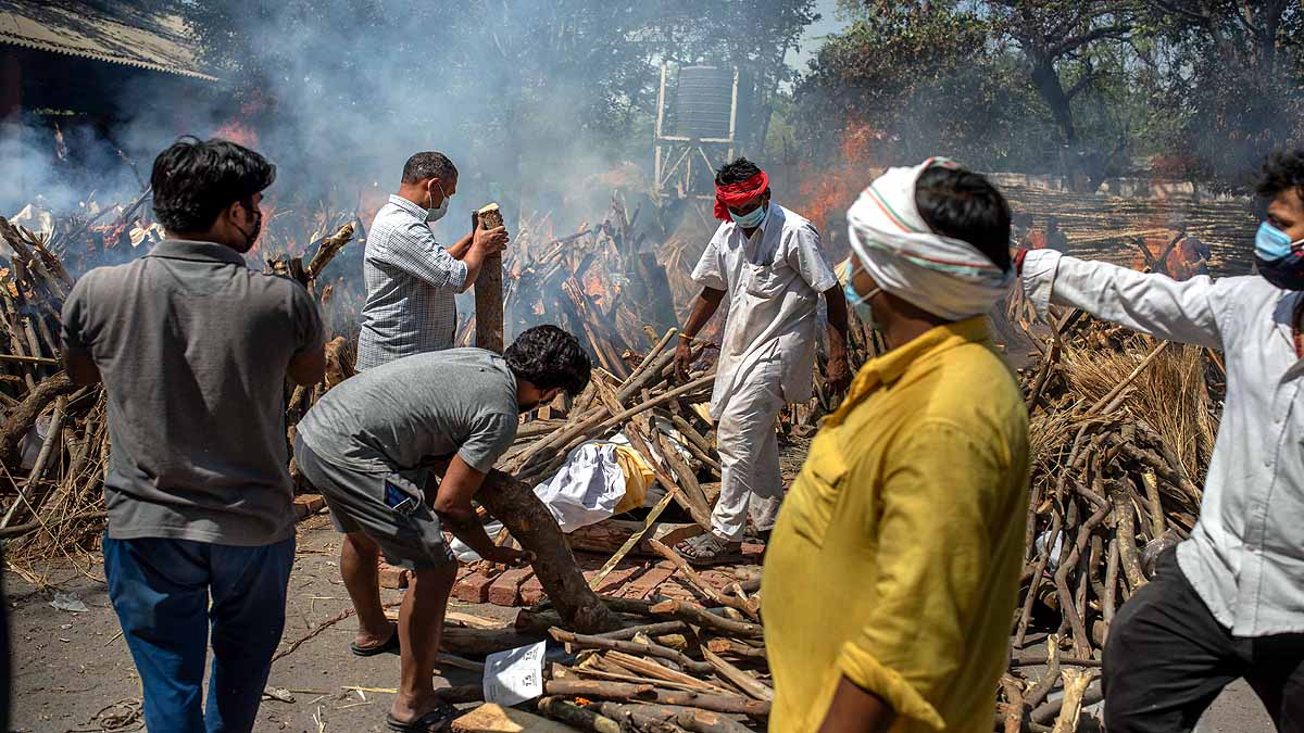 Covid-19 India Mass Funeral Pyres