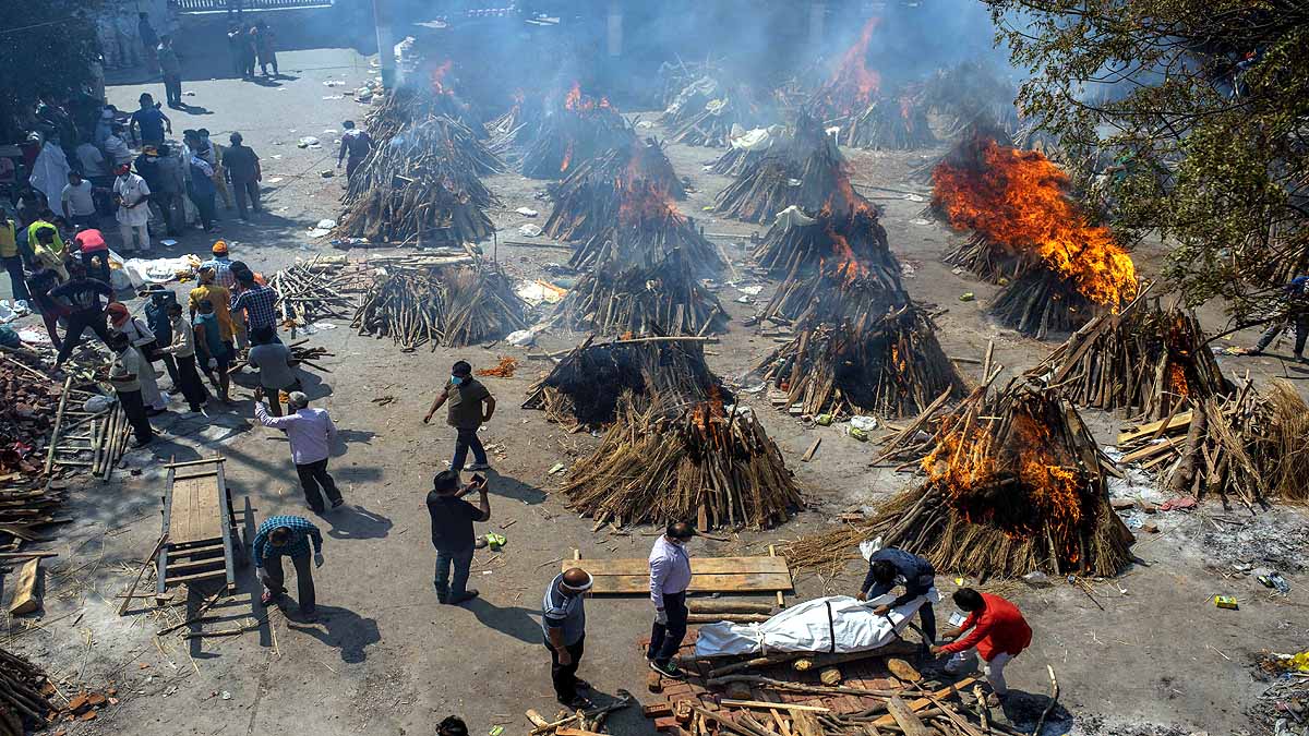 Covid-19 India Mass Funeral Pyres