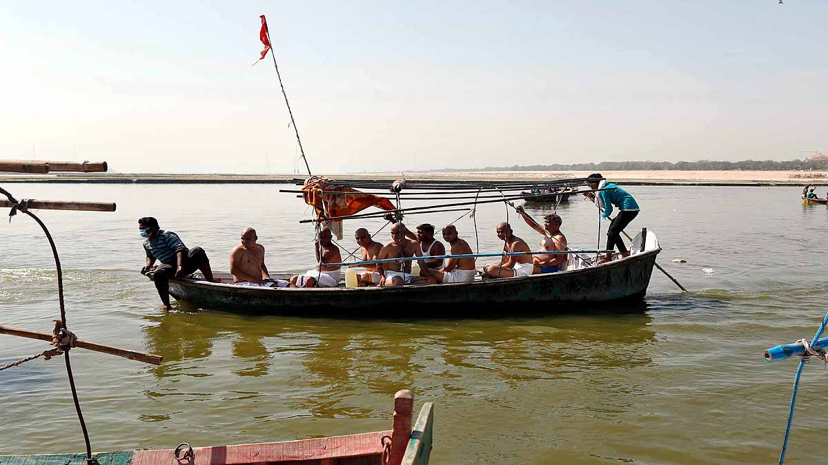 Covid-19 India Mass Funeral Pyres