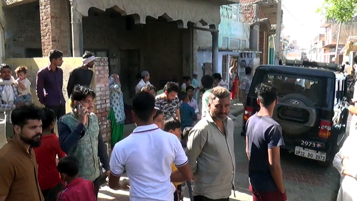 रात भर 2 मासूम बच्चों के शवों के साथ बैठी रही मां, सुबह खुद ही लोगों से कहा-दोनों को मार द‍िया 