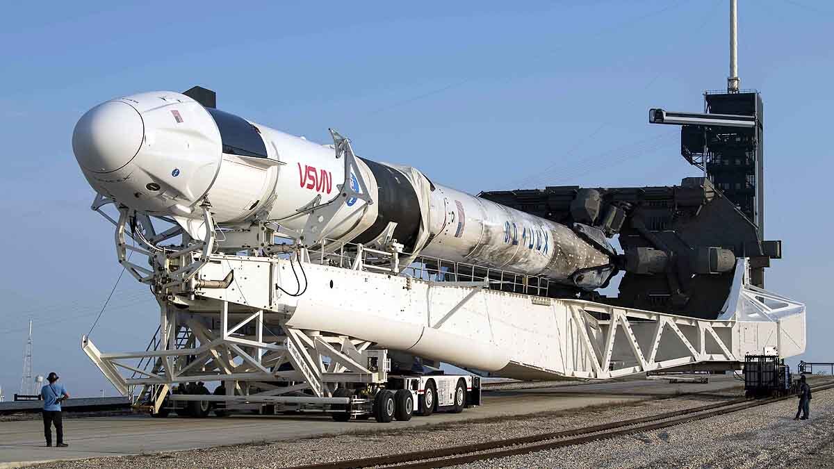 NASA SpaceX Moonwalkers