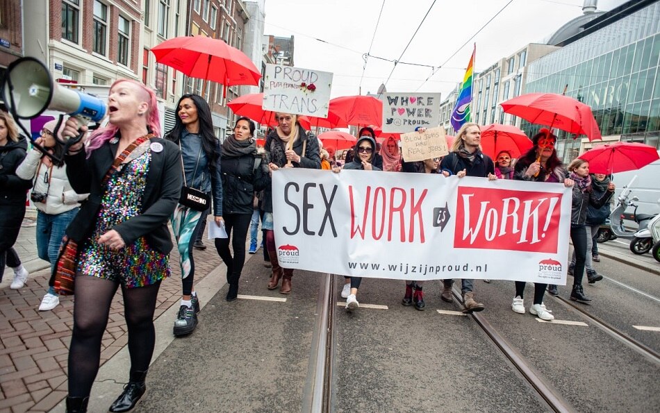 सेक्स वर्कर्स पर 5 साल पुराने कानून पर छिड़ी बहस 4