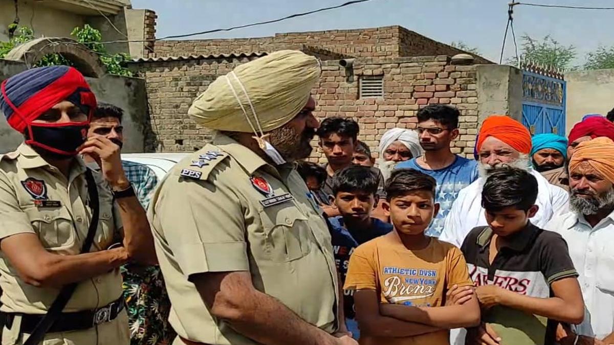 पंजाब: घर में सो रहा था शख्स, सिर काट कर साथ ले गया कातिल