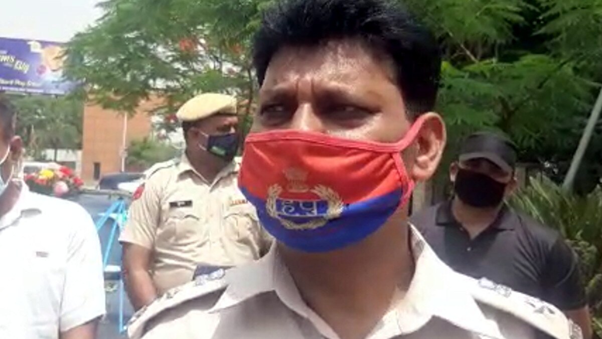 शादी में कलेक्टर-एसपी ने मारी रेड, एफआईआर के दिए आदेश