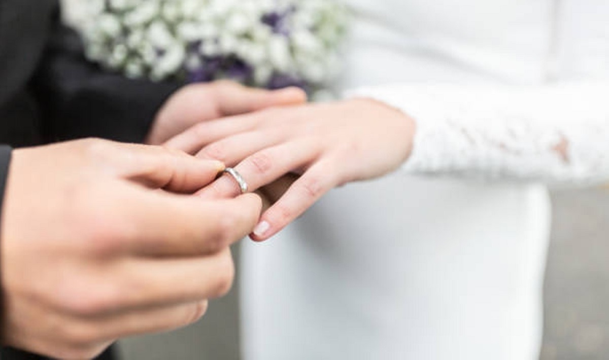 bride tips to waitress