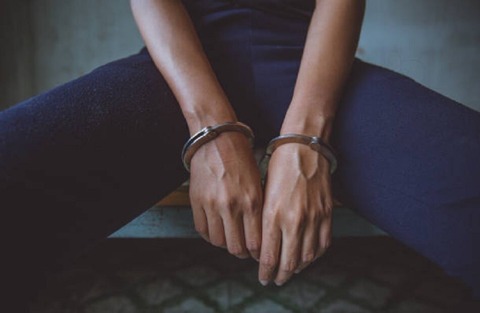 इंस्टाग्राम पर शख्स की न्यूड फोटो से मचा बवाल 5