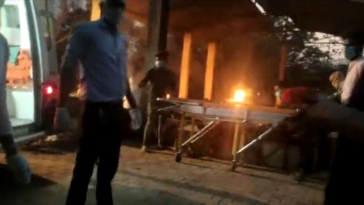 शव को चिता पर रखने से पहले चल पड़ी पल्स