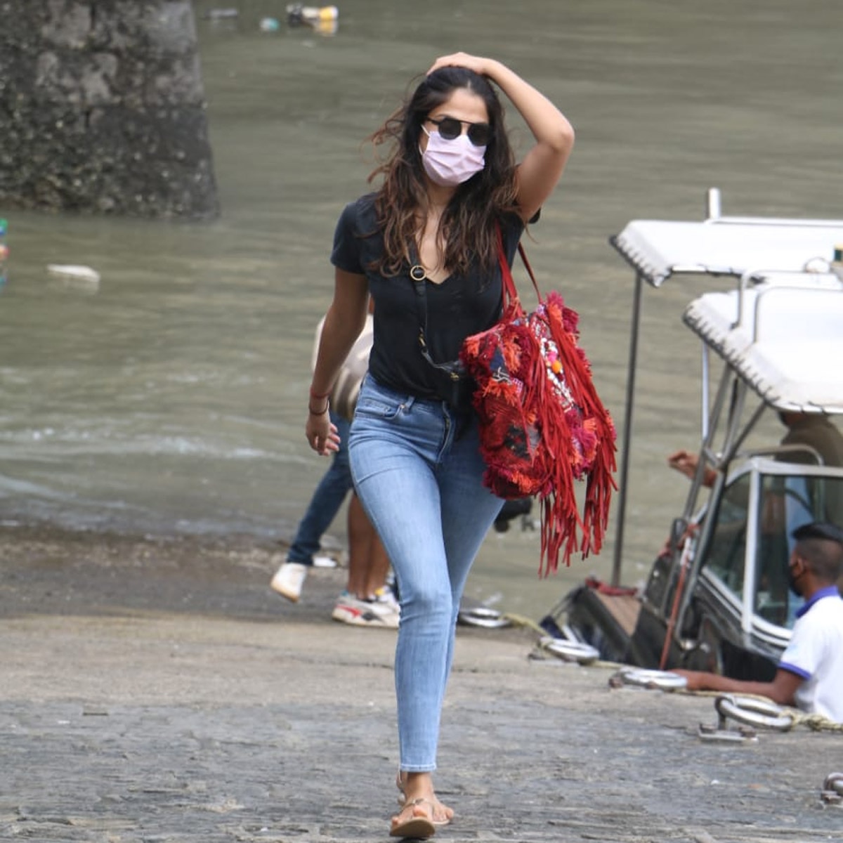 रिया चक्रवर्ती