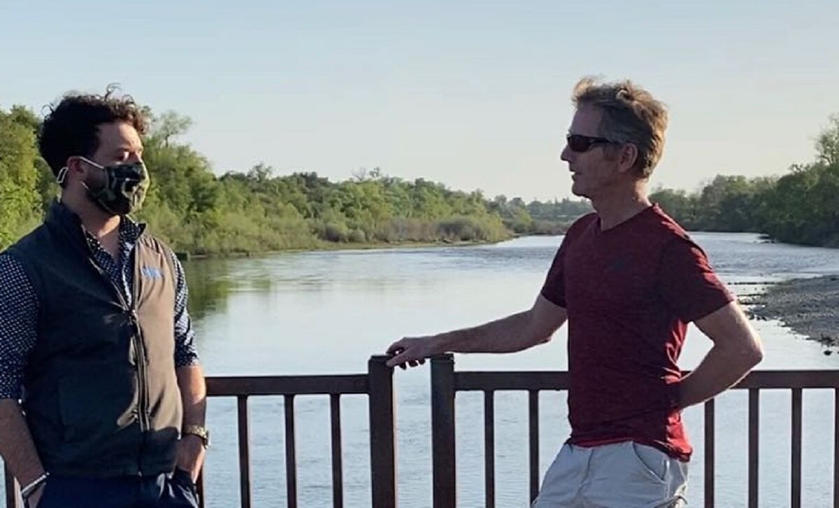 नदी में गिरी शादी की अंगूठी