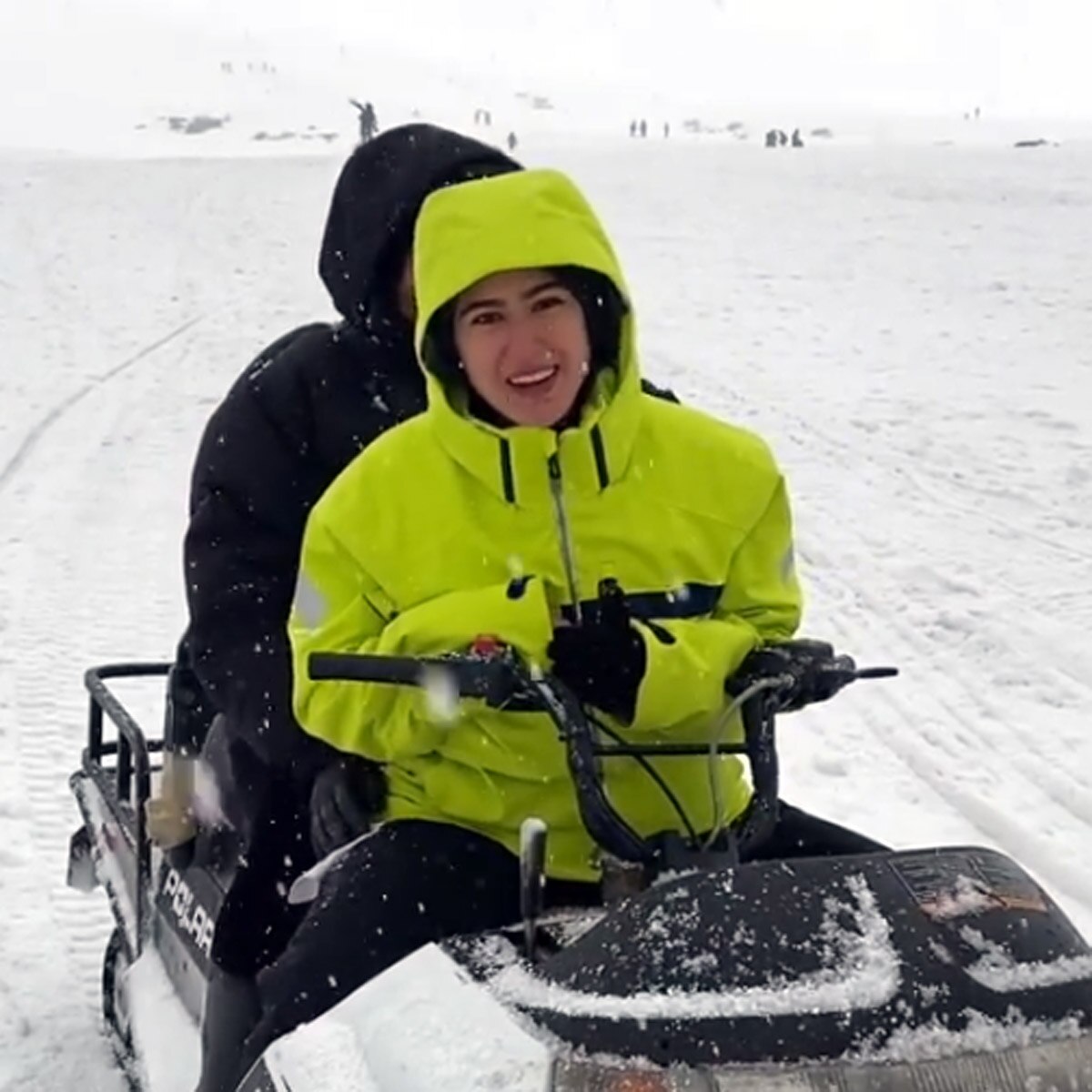 सारा अली खान-अमृता 