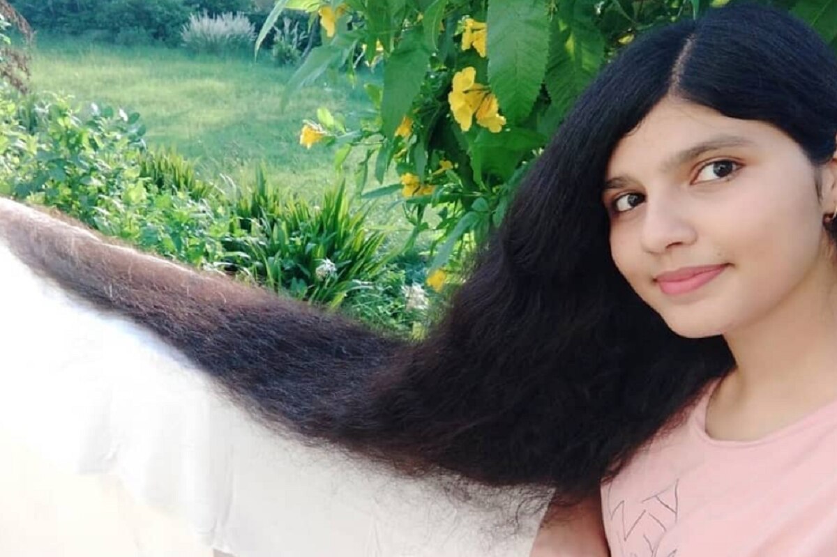 nilanshi patel longest hair
