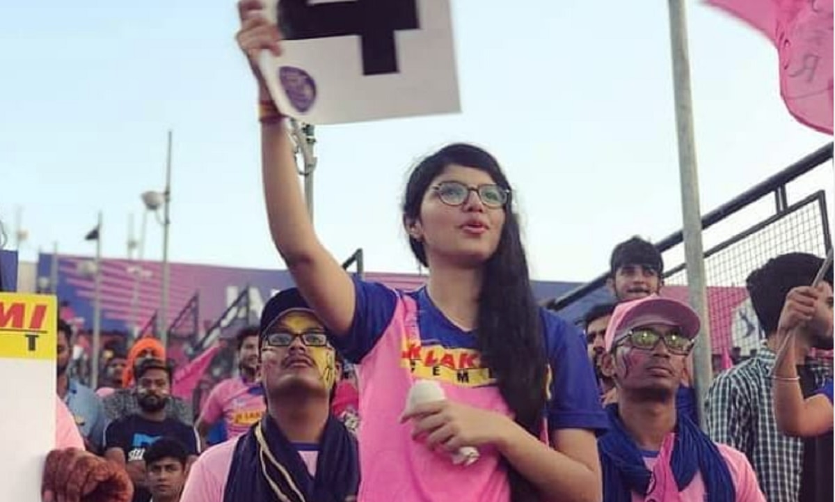 nilanshi patel longest hair