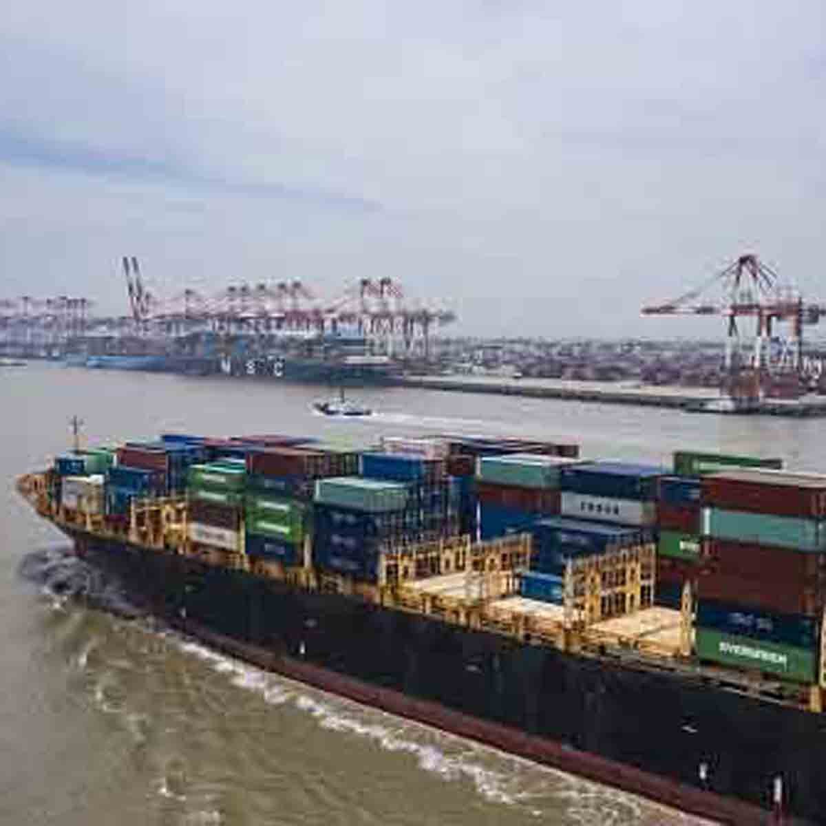 Sri Lanka China-bound ship