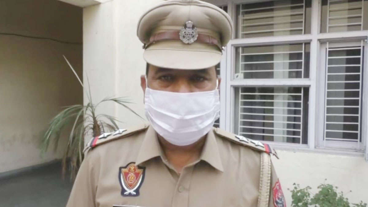 पुलिस ने दूल्हे और उसके दादा को किया गिरफ्तार