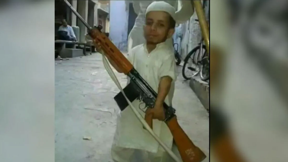 इंसास राइफल के मामले में अजीम मंसूरी से घंटों पूछताछ