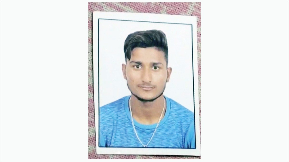 दुबई में मौत की सजा काट रहे बेटे को बचाने की गुहार