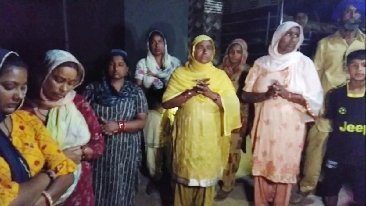 दुबई में मौत की सजा काट रहे बेटे को बचाने की गुहार