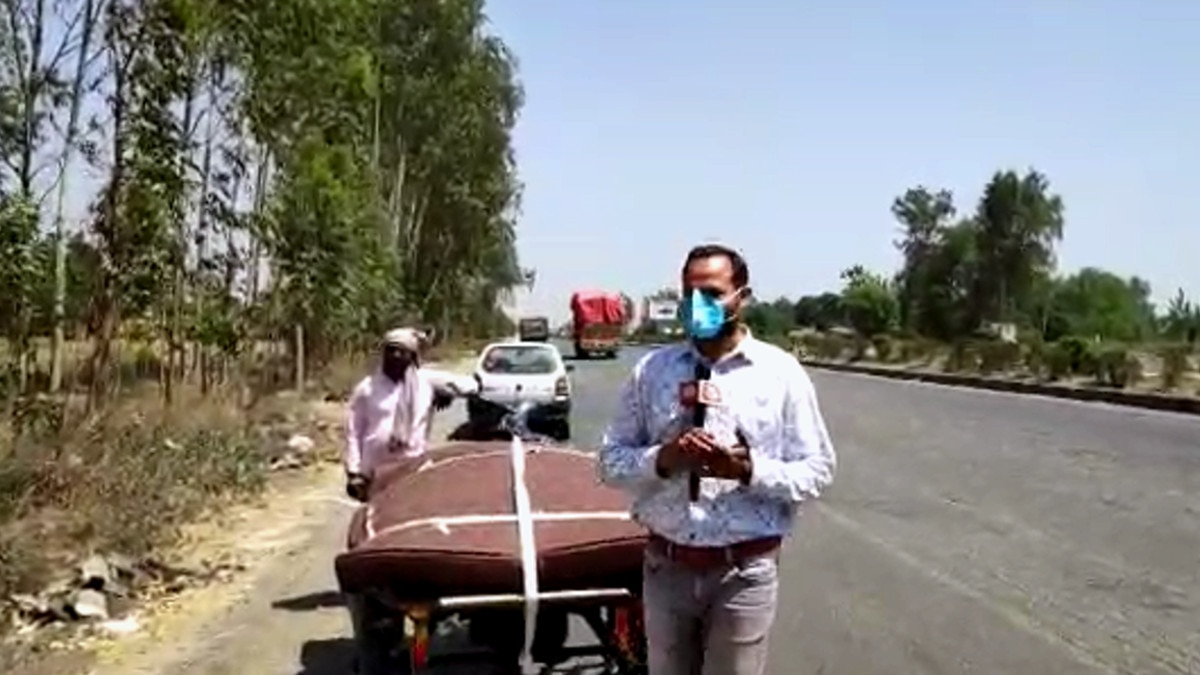 बाइक रिक्शा से यूपी से बिहार का सफ़र, 1400 क‍िमी का सफर कर वापस लौट रहे घर 