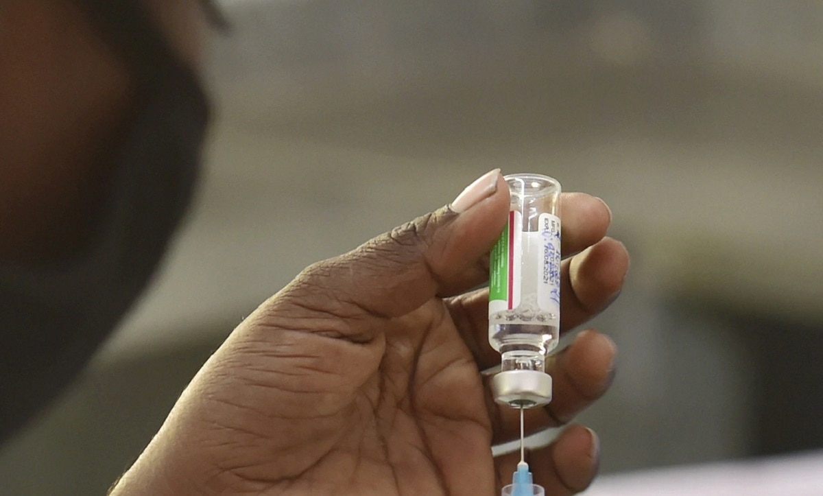 वैक्सीन लगवाओ बीयर पाओ