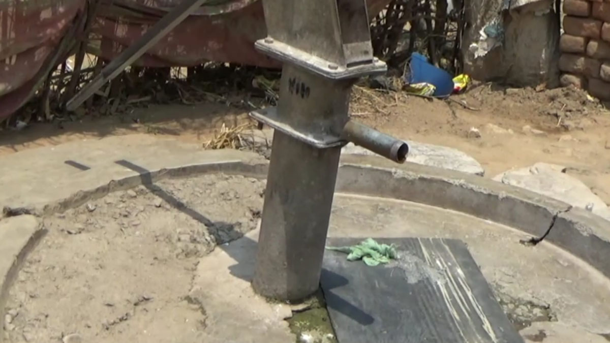 कोरोना के खौफ की वजह से पानी का संकट खड़ा हुआ 