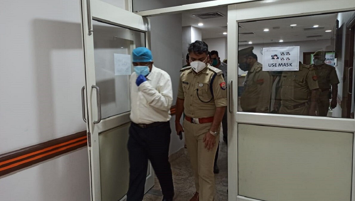 पांच अस्पतालों में रे़ड