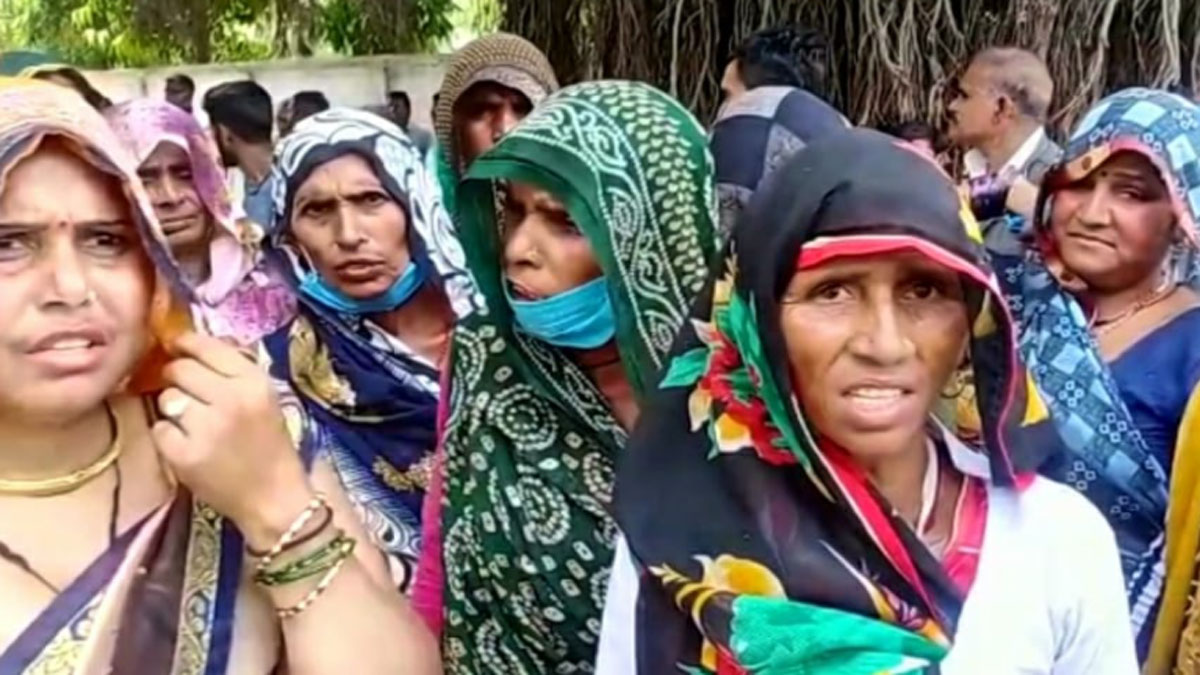 तीन गांव तक फैला महिला का खौफ 