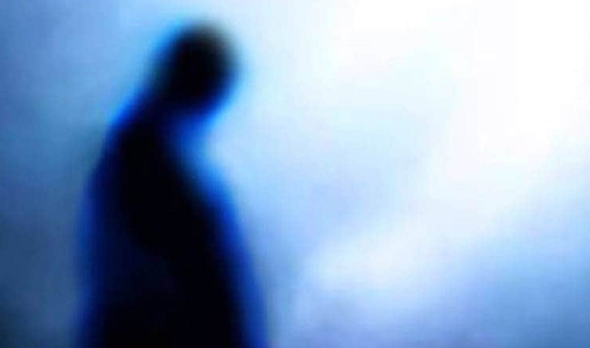 जिन्न से बचने के लिए 73 लाख रुपये