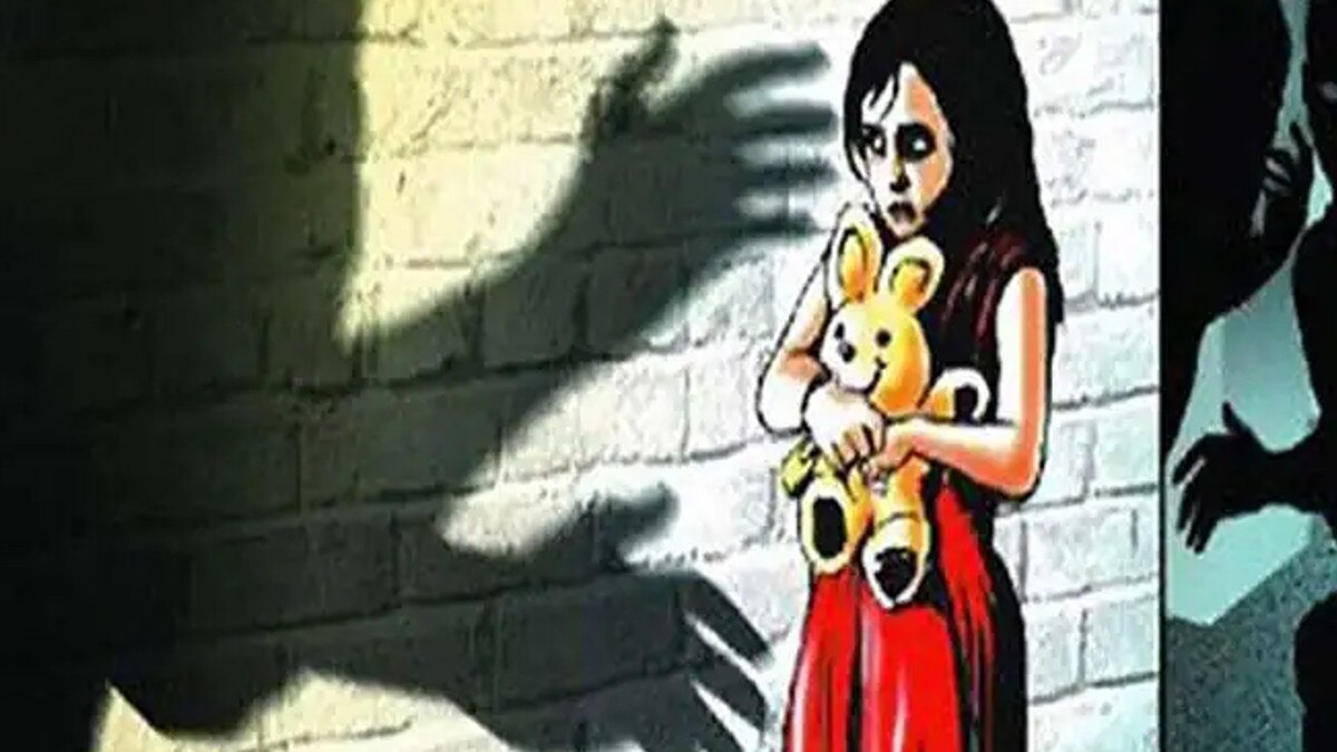  स्मैक के नशे के लिए पैसे कम पड़े तो पड़ोस की 13 साल की बच्ची को रेप के लिए बेचा, हुई गर्भवती