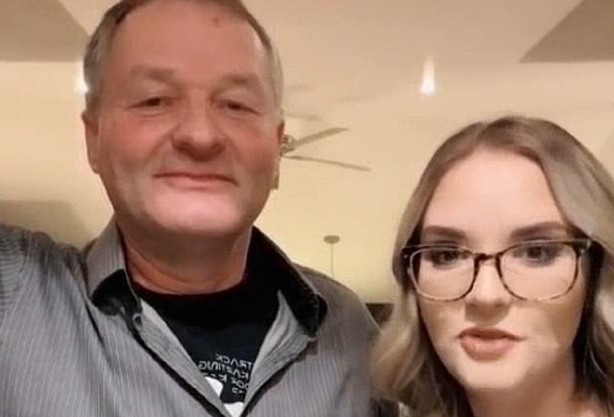 girlfriend caught boyfriend in hotel