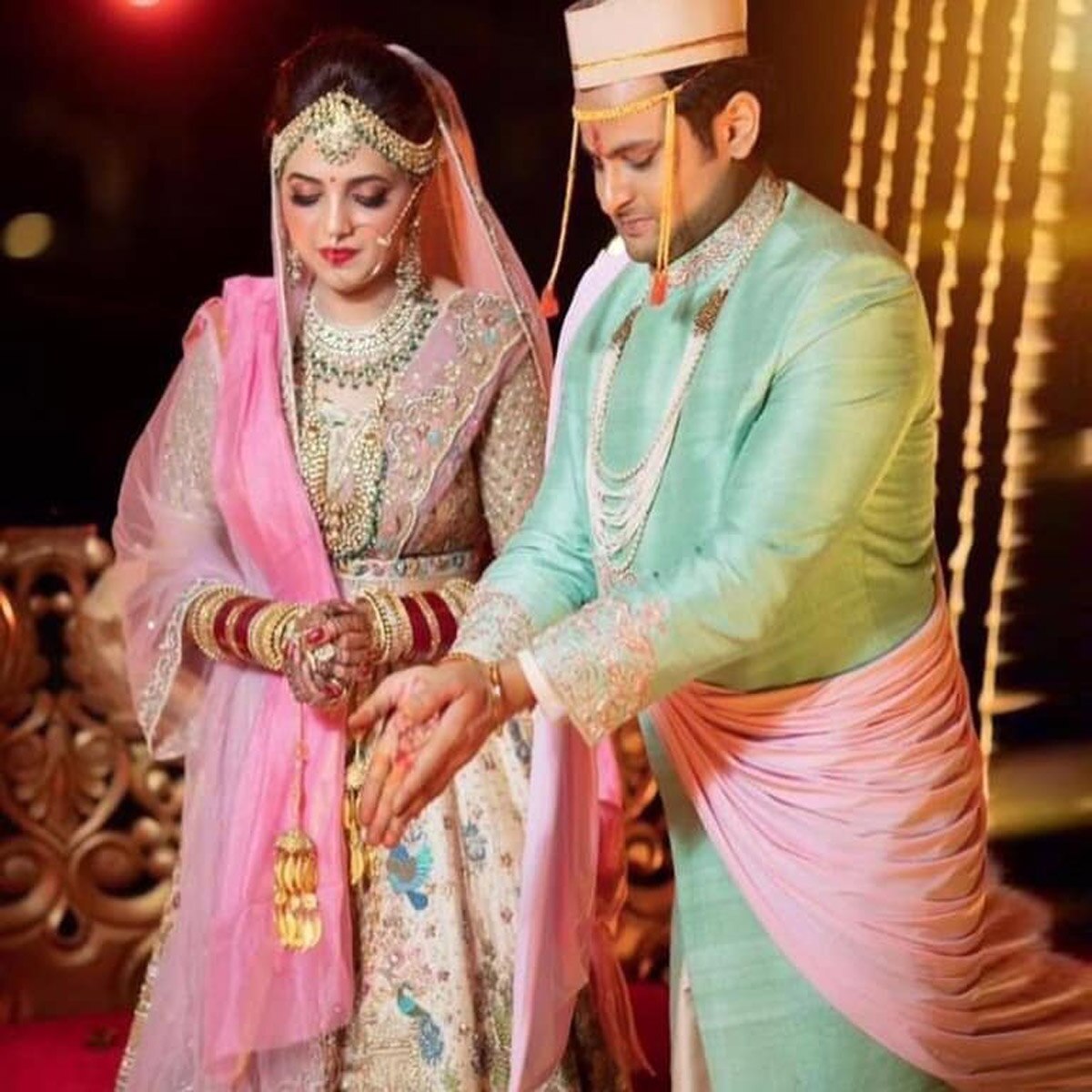 संकेत भोसले-सुगंधा मिश्रा