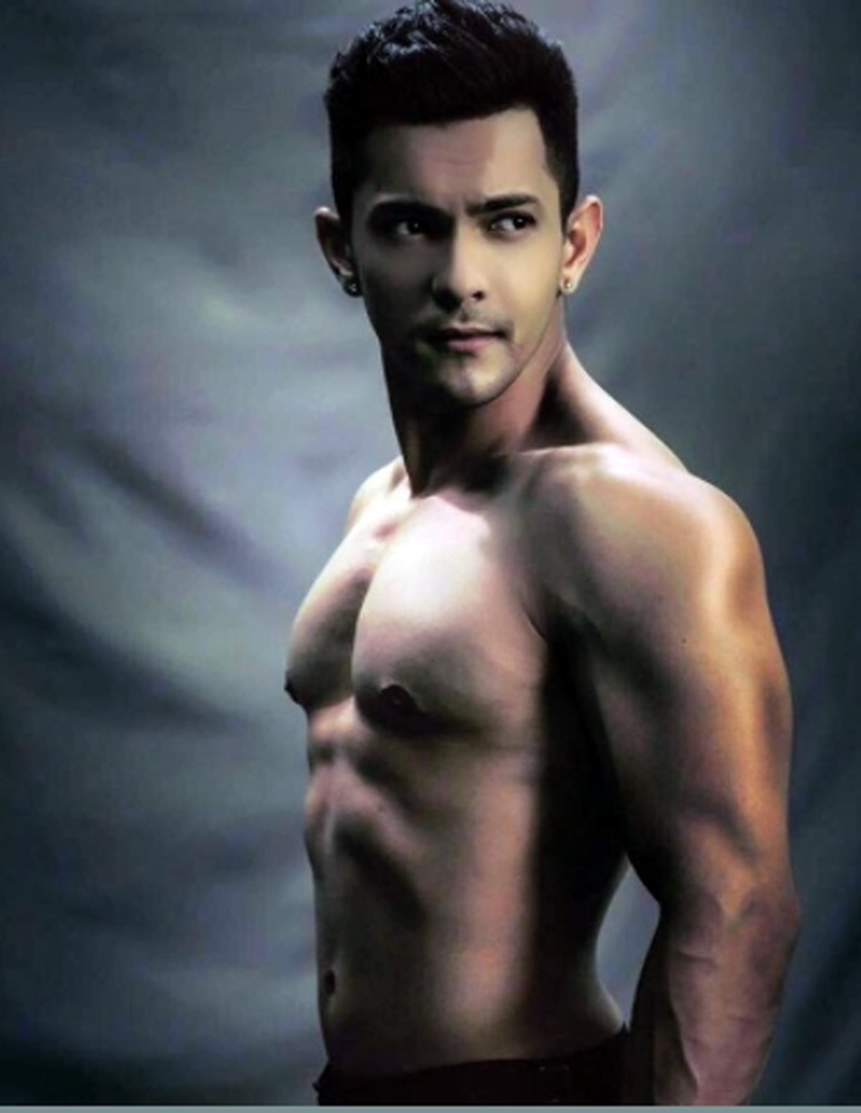 आदित्य नारायण