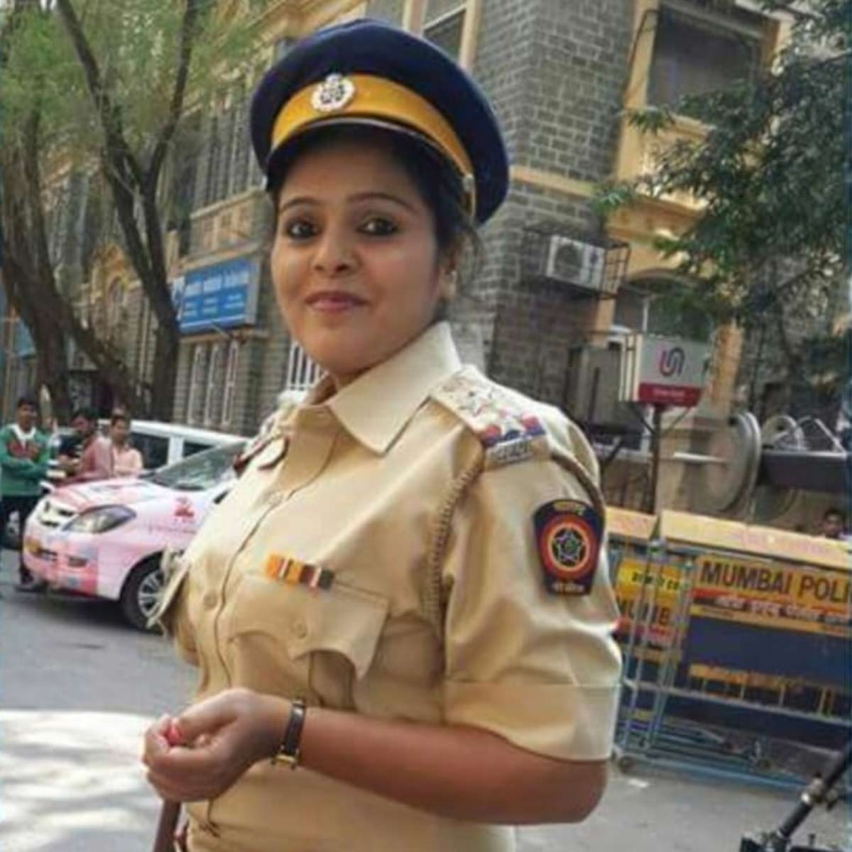 जून‍ियर आर्ट‍िस्ट